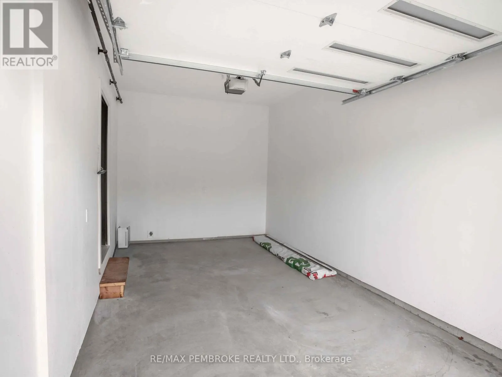 13 NORTHBROOK STREET