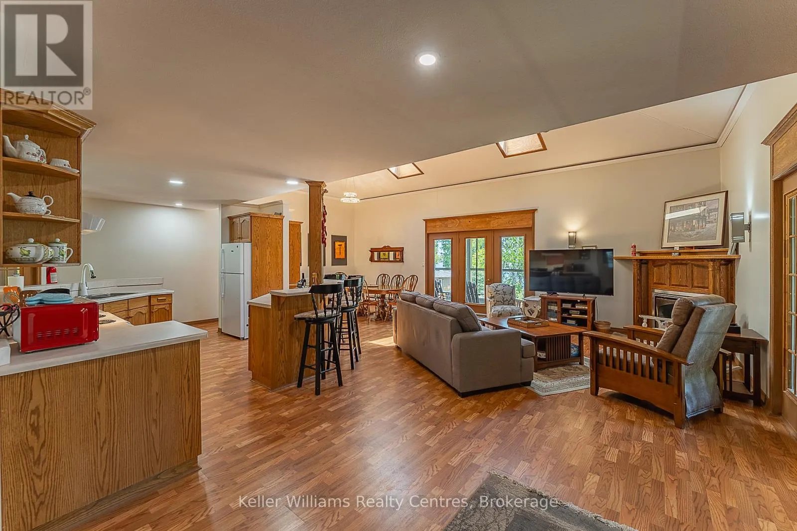 137 PINE TREE HARBOUR ROAD