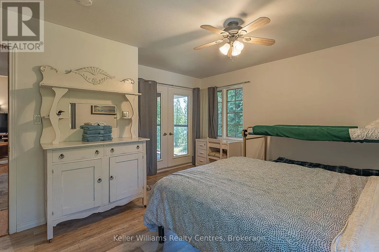 137 PINE TREE HARBOUR ROAD