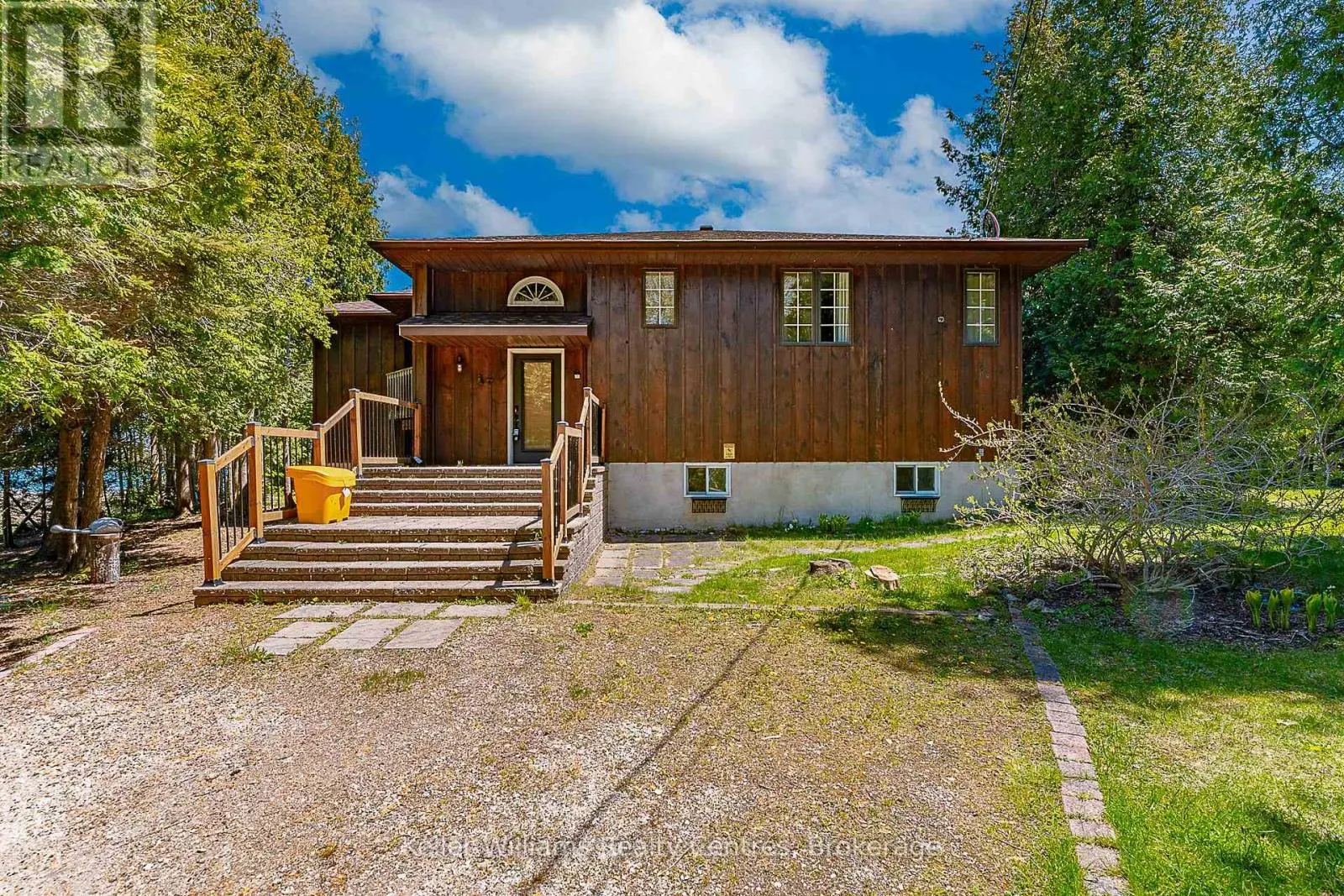 137 PINE TREE HARBOUR ROAD