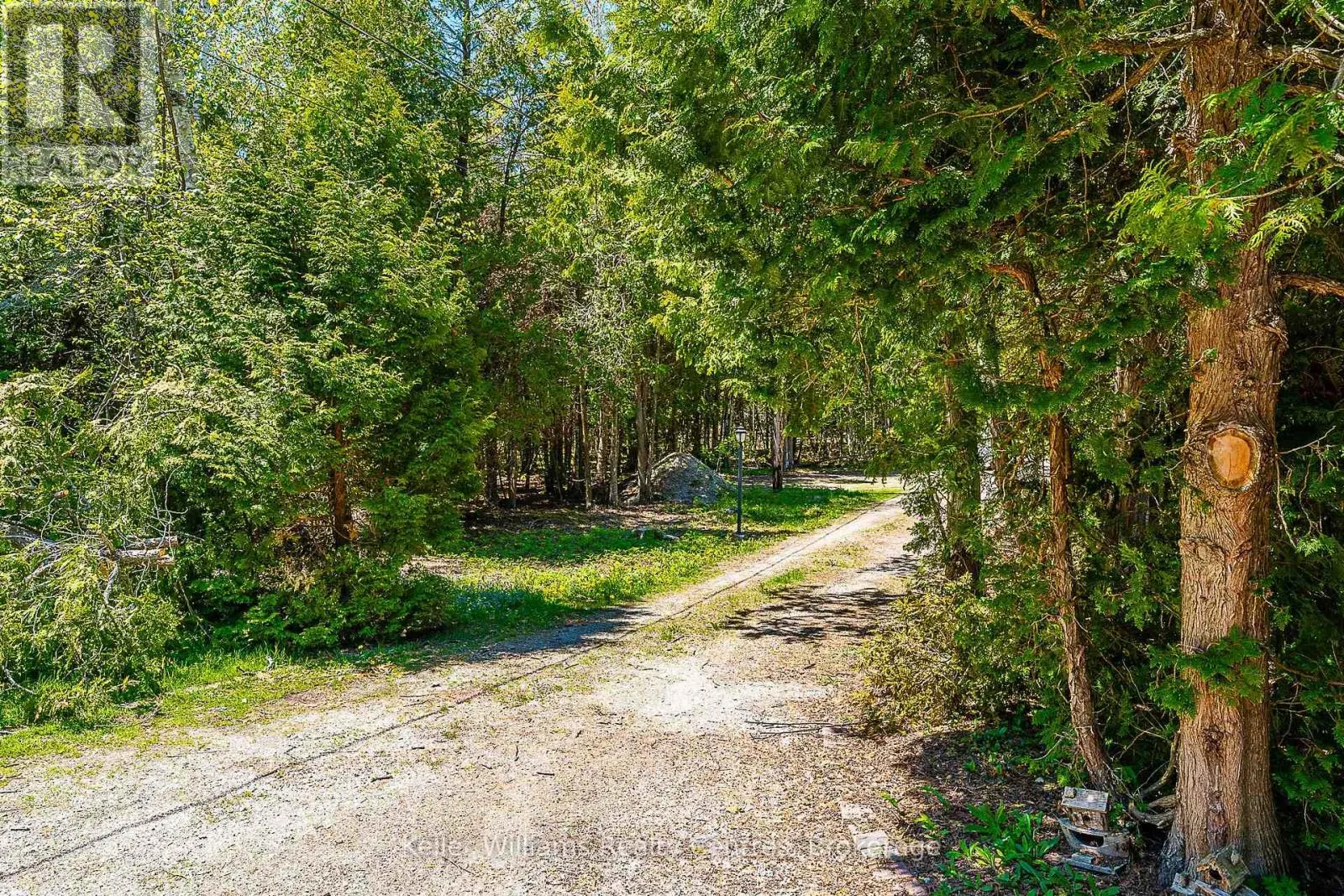 137 PINE TREE HARBOUR ROAD