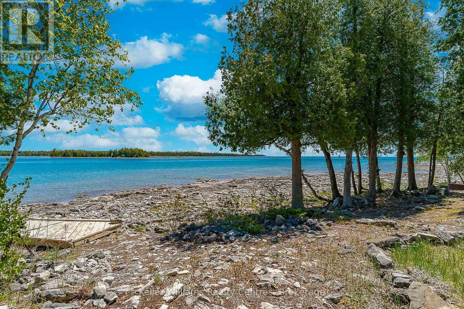 137 PINE TREE HARBOUR ROAD