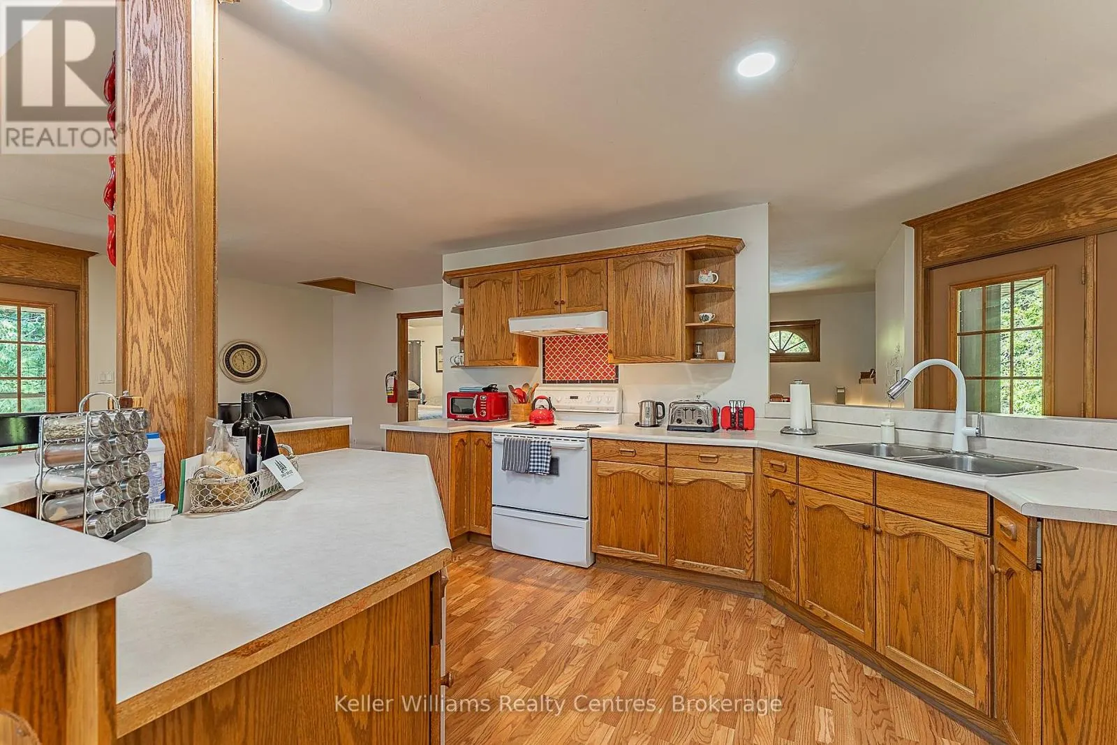137 PINE TREE HARBOUR ROAD