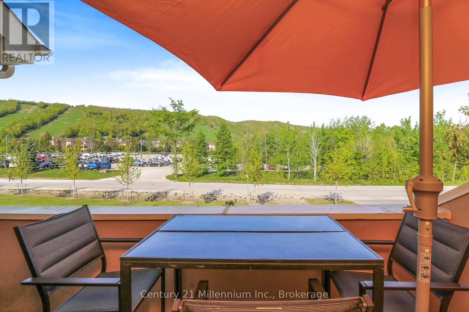210 - 107 WINTERGREEN PLACE, #210