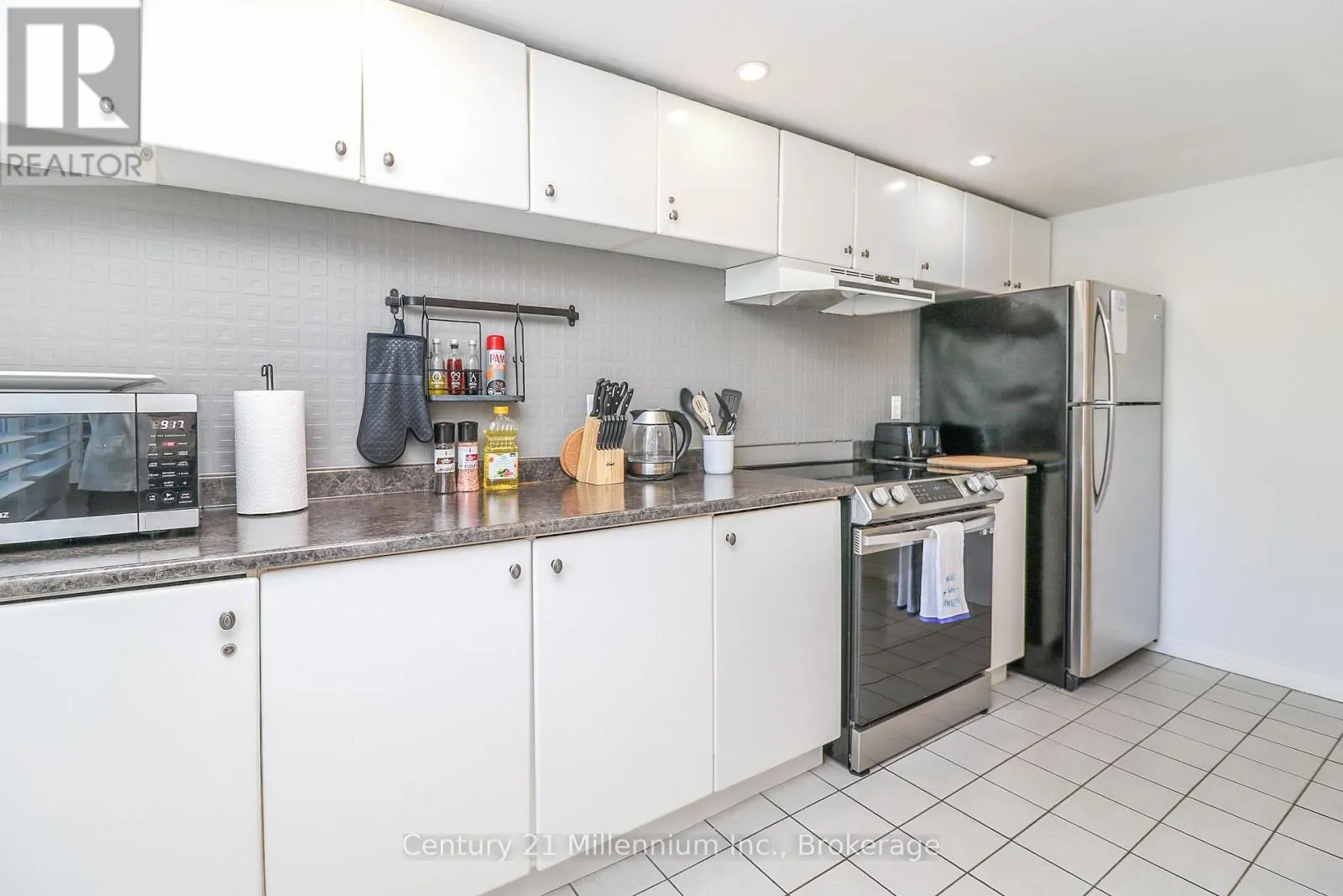 210 - 107 WINTERGREEN PLACE, #210