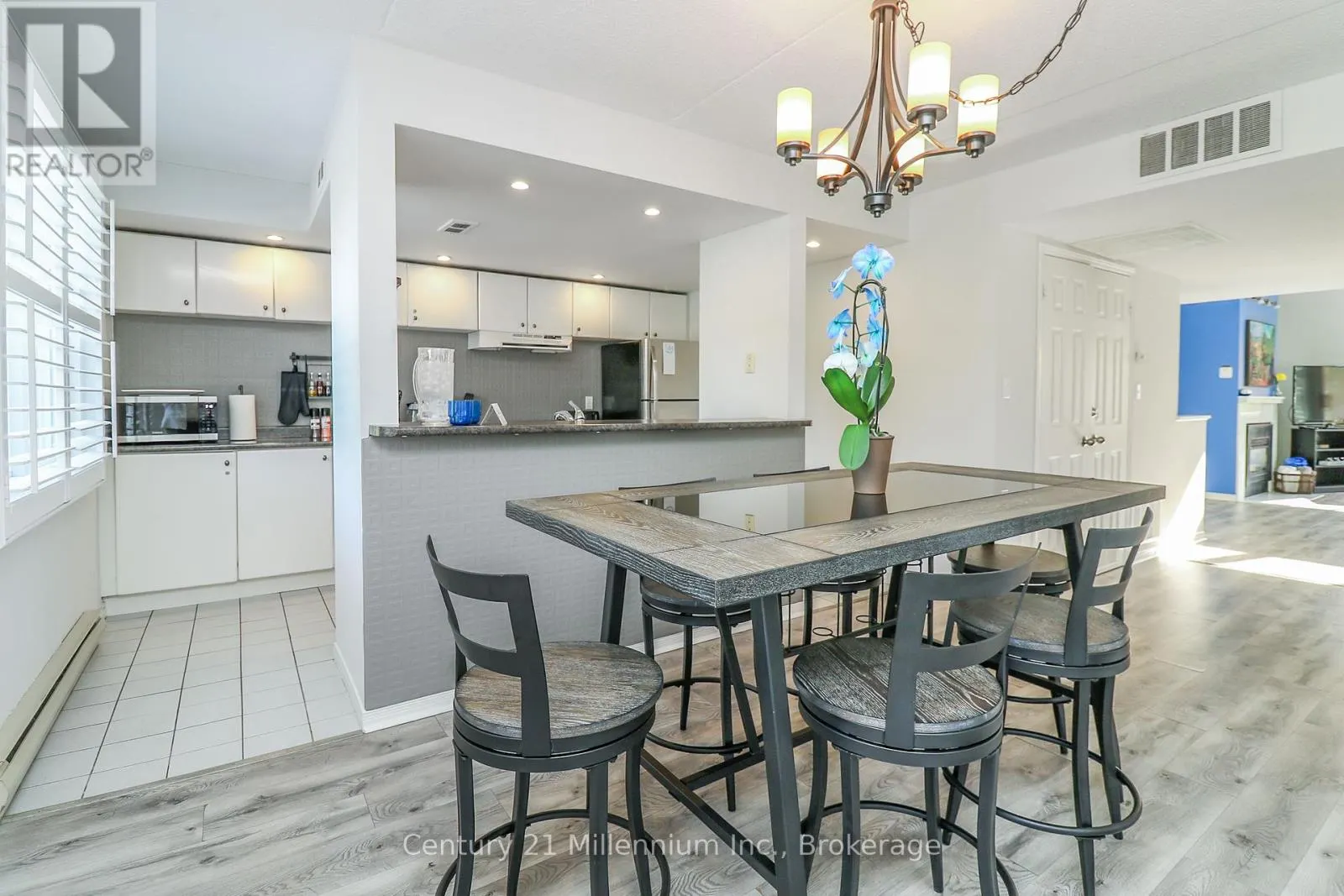 210 - 107 WINTERGREEN PLACE, #210