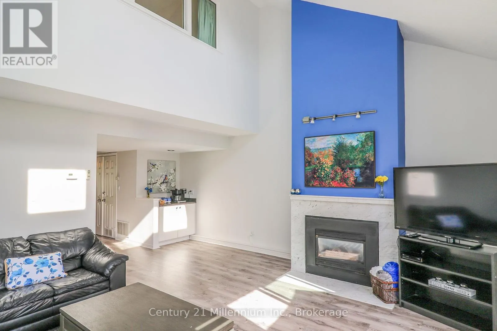 210 - 107 WINTERGREEN PLACE, #210