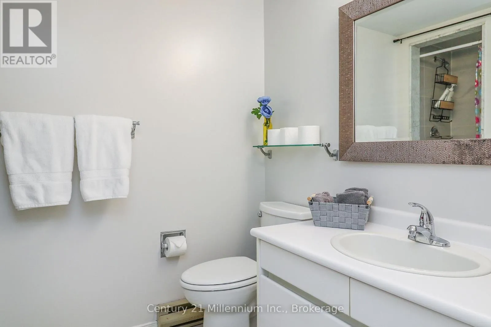210 - 107 WINTERGREEN PLACE, #210