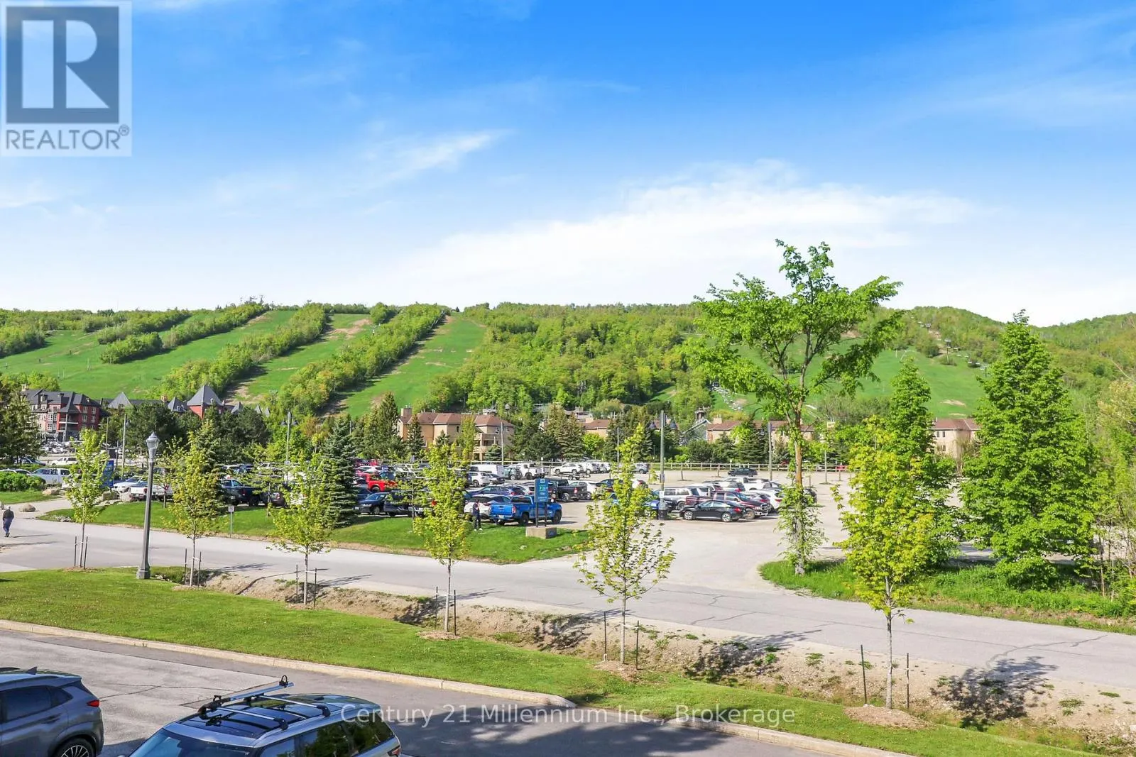 210 - 107 WINTERGREEN PLACE, #210