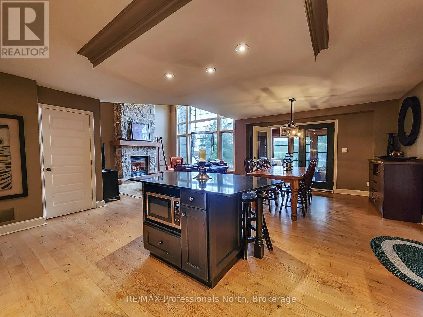 SANDFIELD 2, WEEK 10 - 3876 MUSKOKA ROAD 118