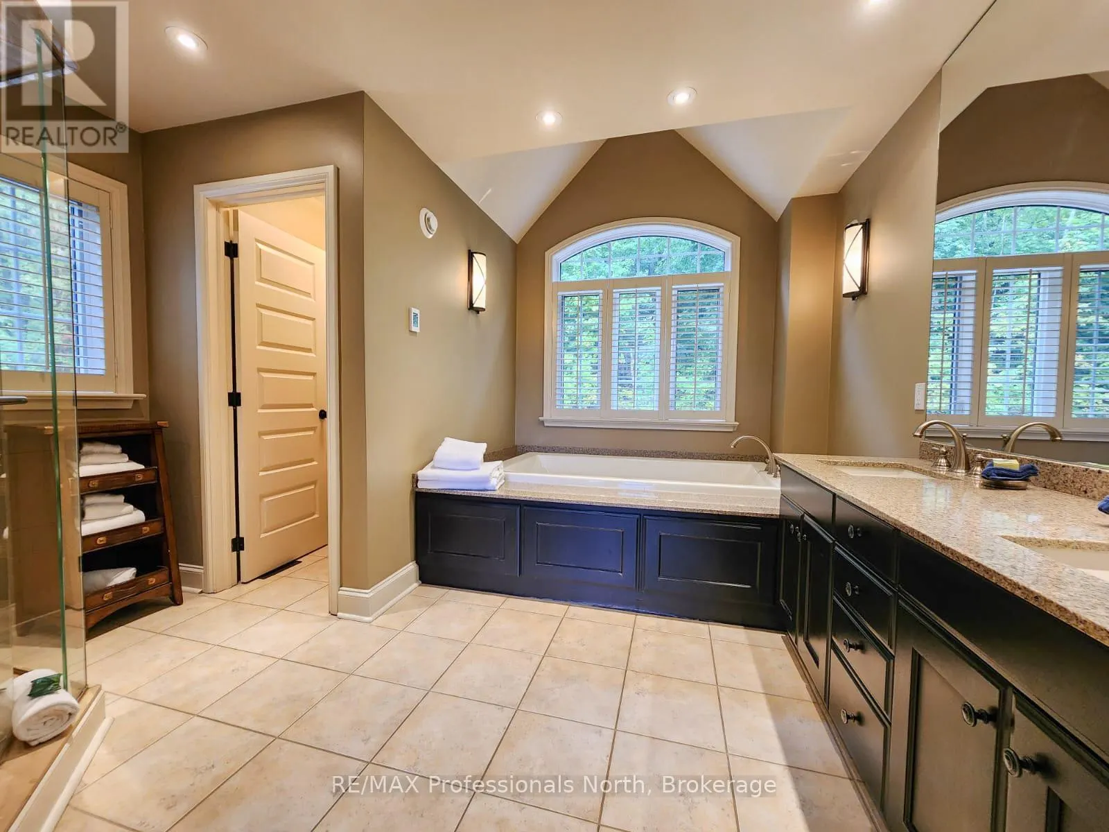 SANDFIELD 2, WEEK 10 - 3876 MUSKOKA ROAD 118