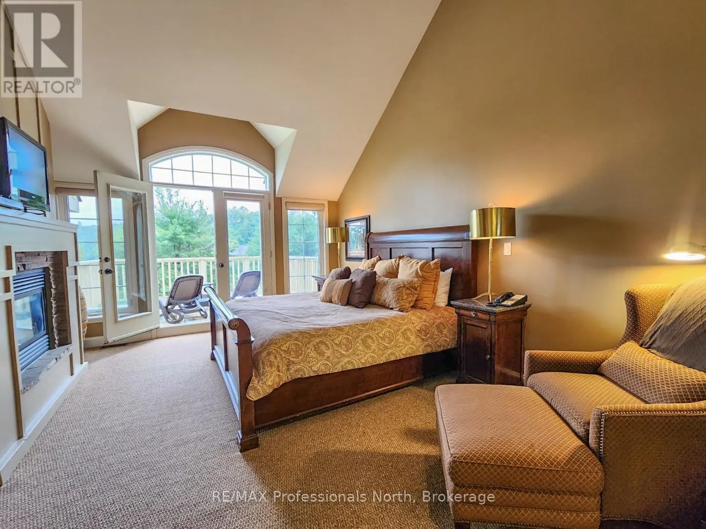 SANDFIELD 2, WEEK 10 - 3876 MUSKOKA ROAD 118