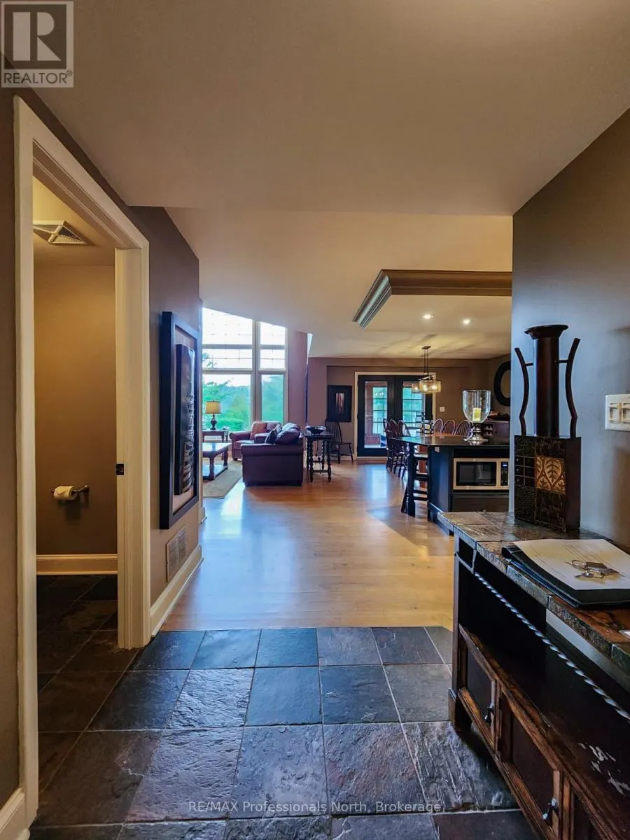 SANDFIELD 2, WEEK 10 - 3876 MUSKOKA ROAD 118