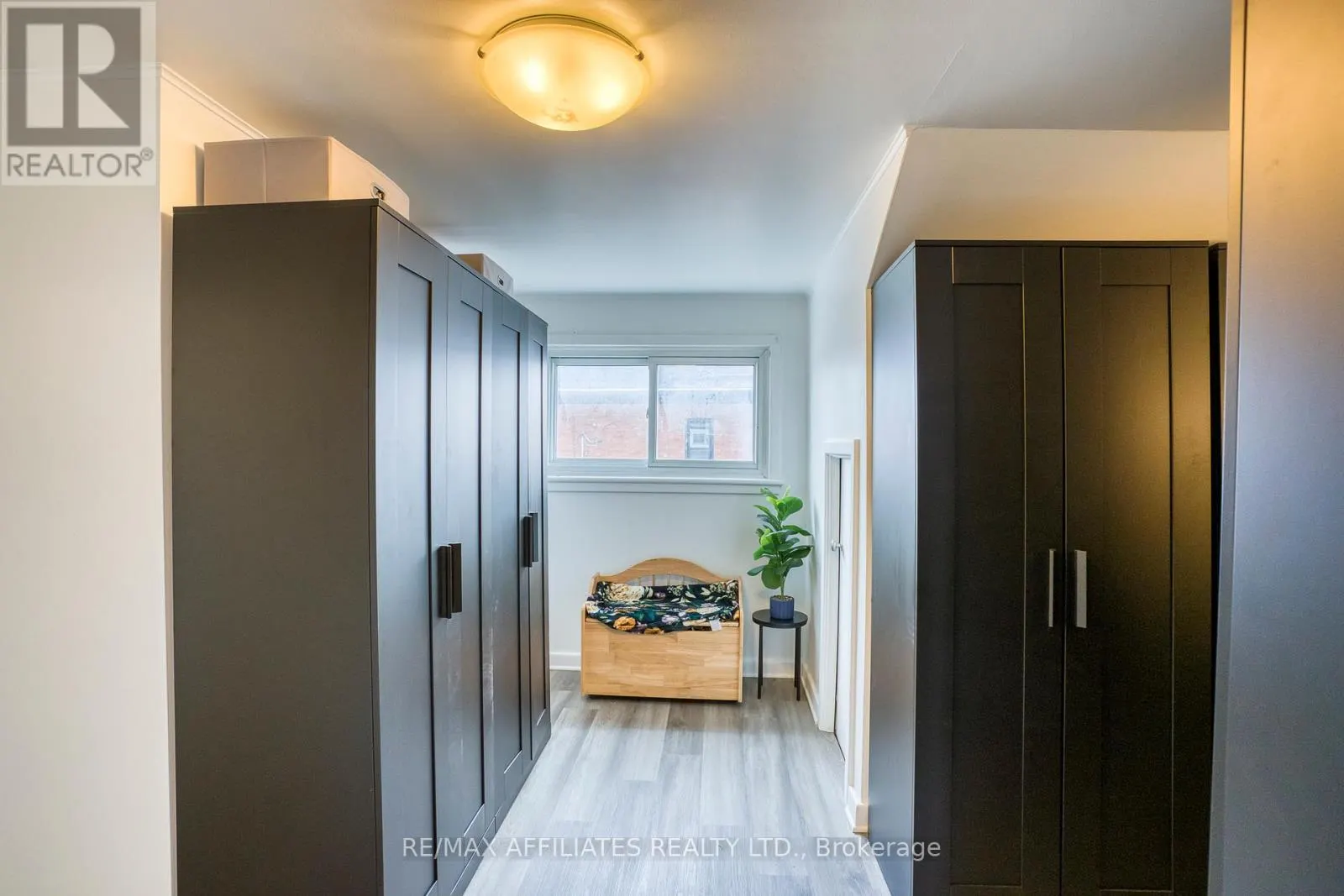 27 ALLAN STREET