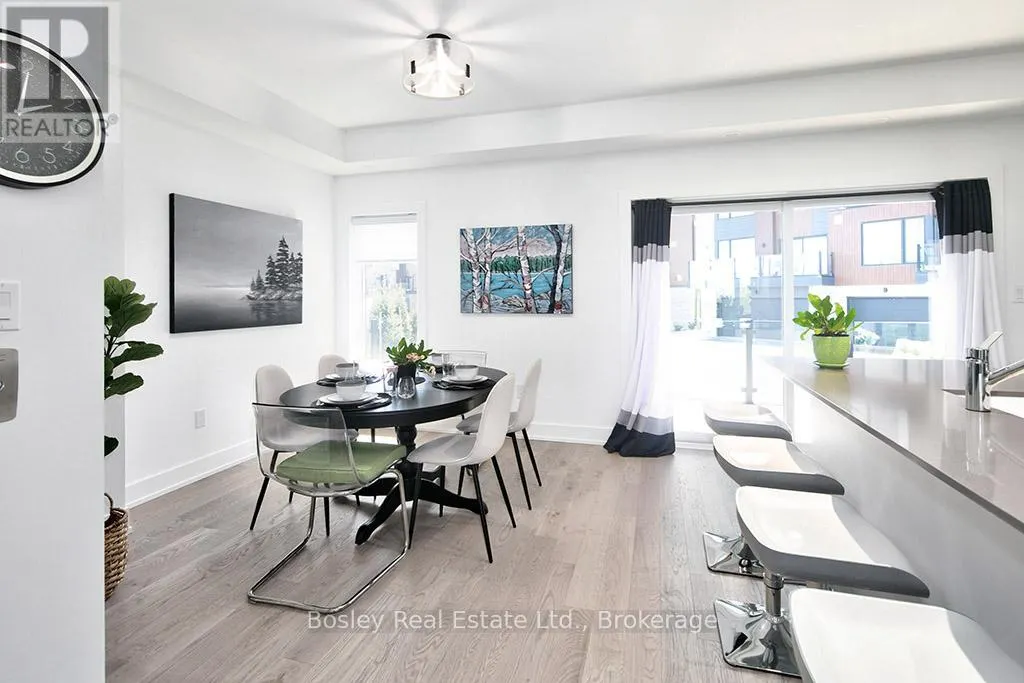 24 - 117 SLADDEN COURT, #24
