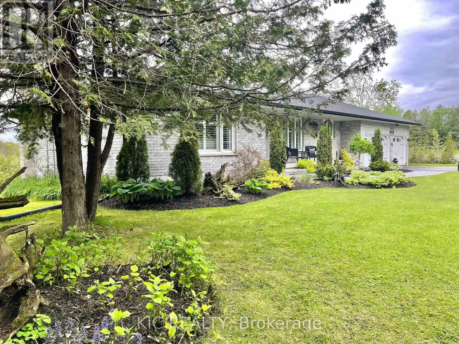556 FIFTH LINE RD DUM ROAD