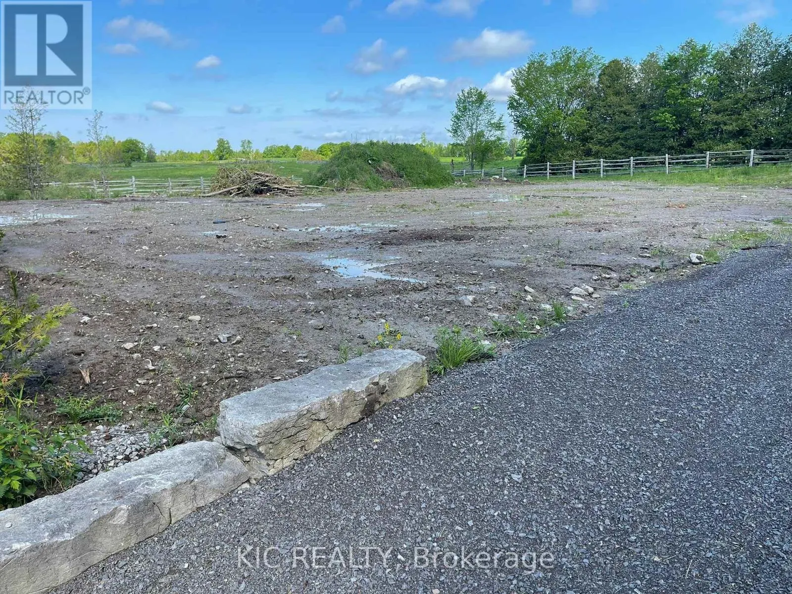 556 FIFTH LINE RD DUM ROAD