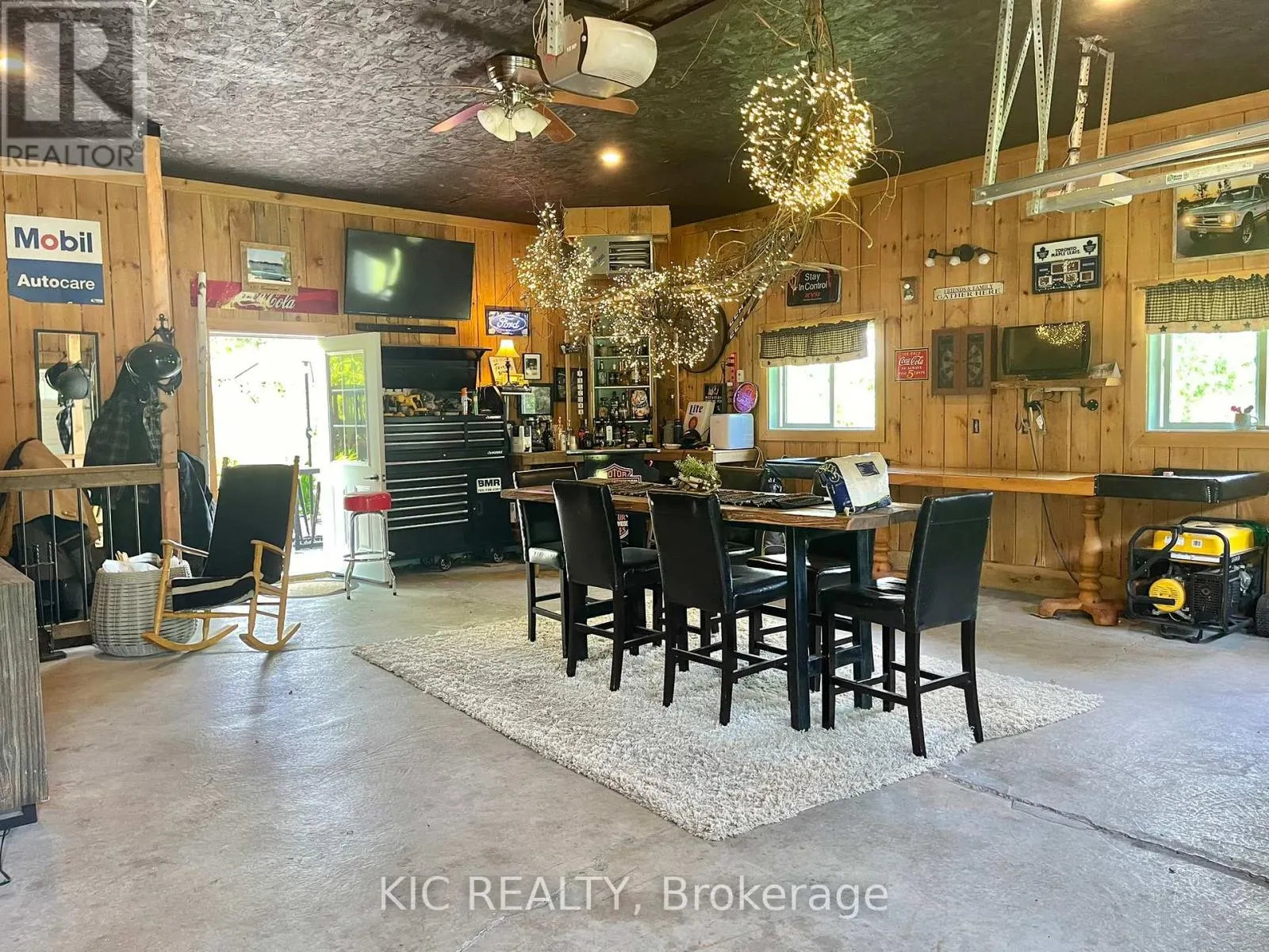 556 FIFTH LINE RD DUM ROAD