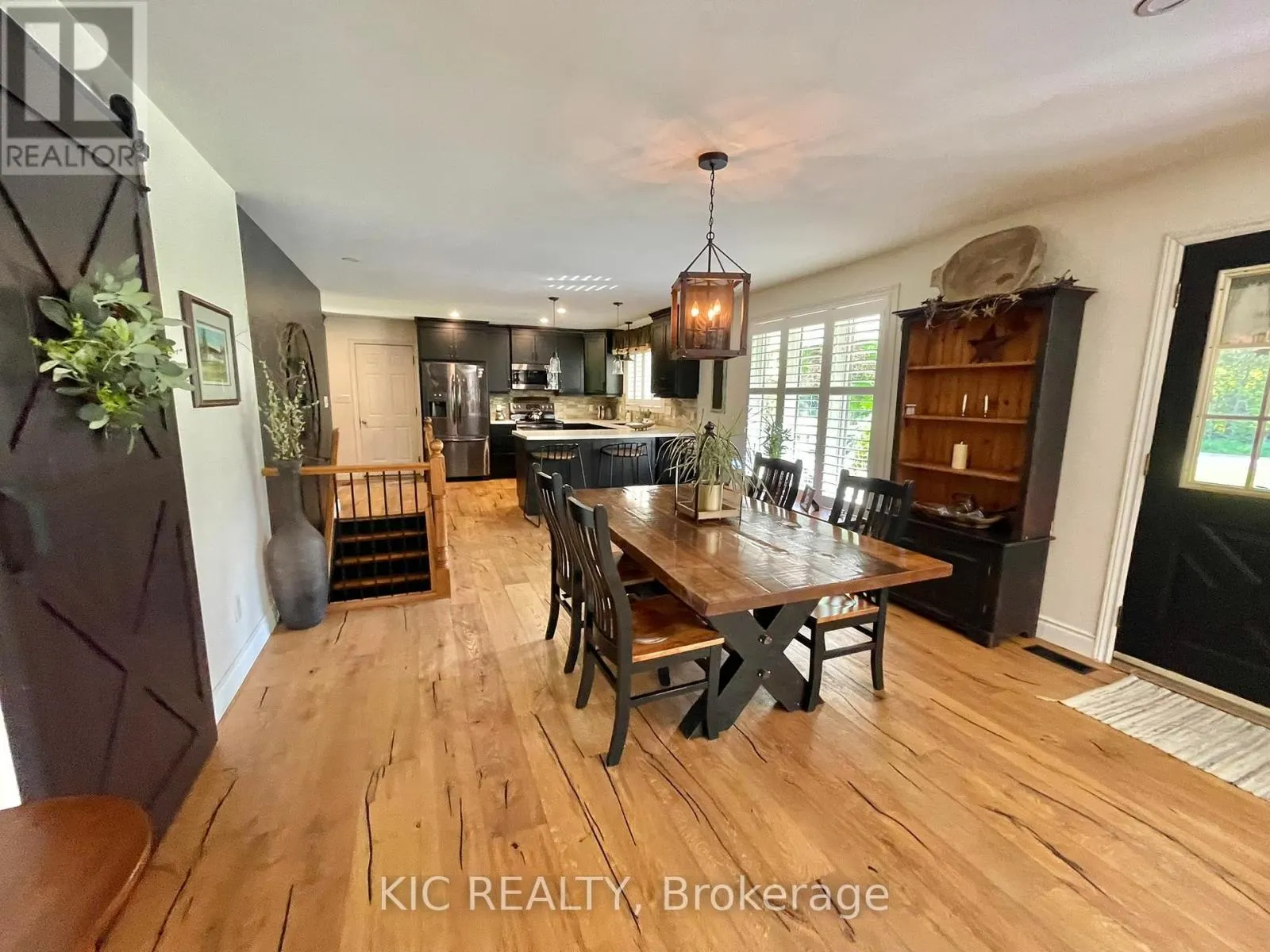 556 FIFTH LINE RD DUM ROAD
