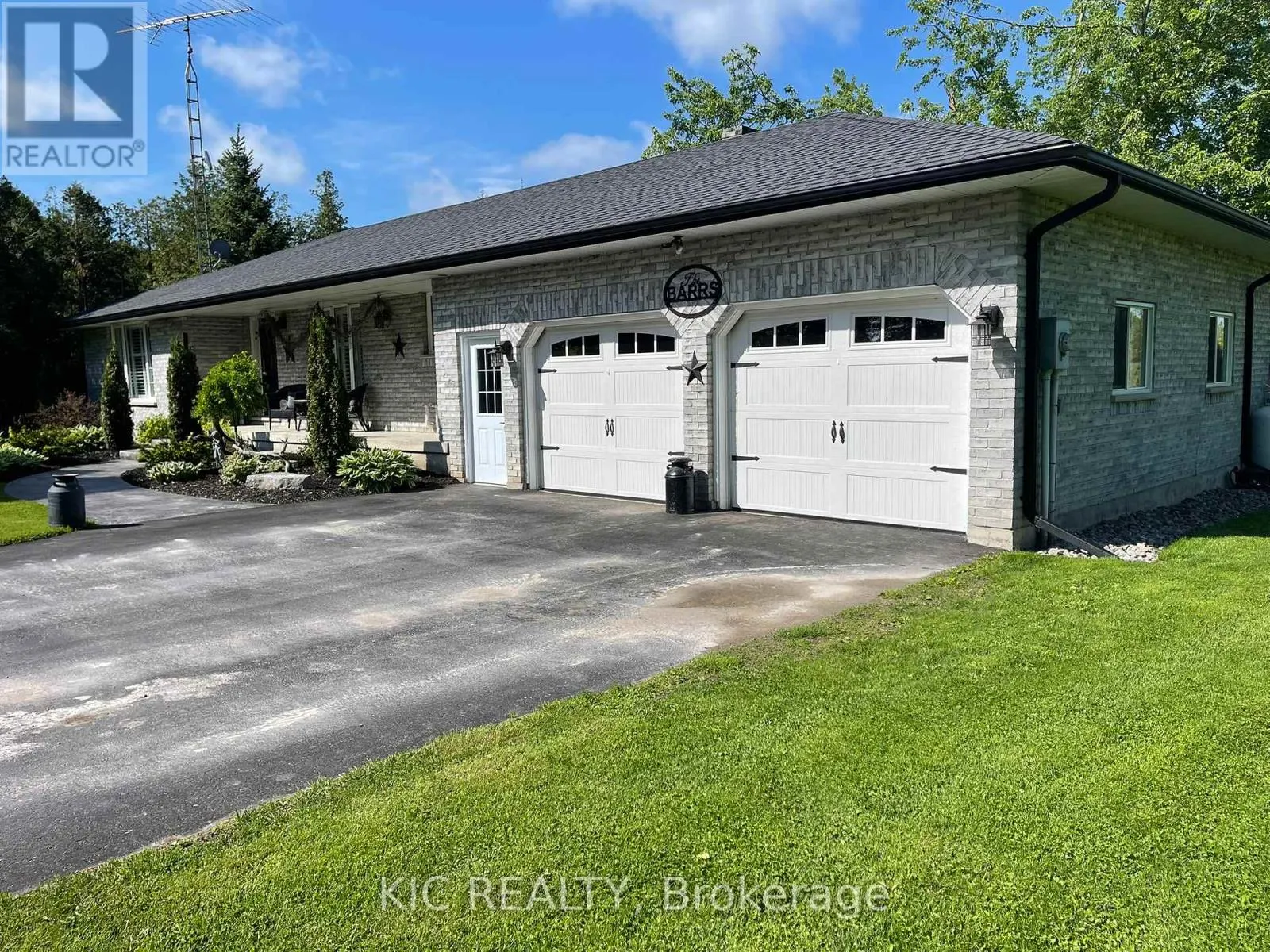 556 FIFTH LINE RD DUM ROAD
