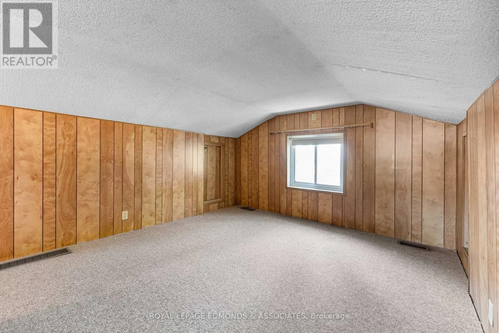 87 COBBLE STONE LANE