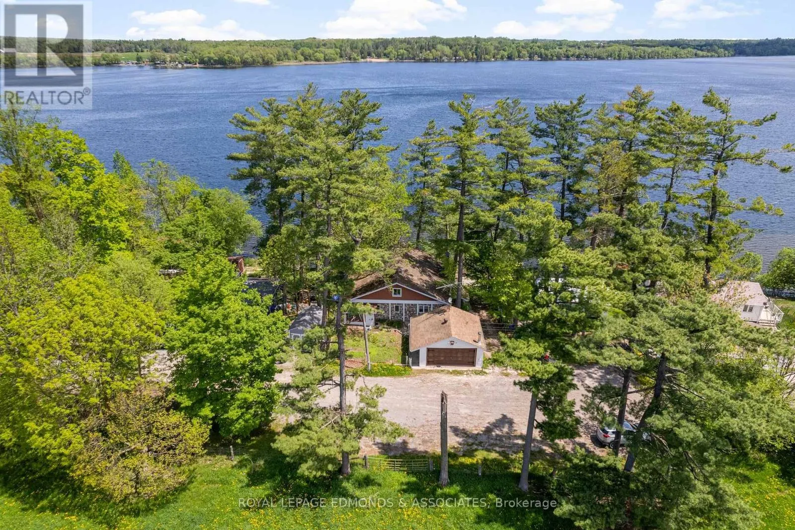 87 COBBLE STONE LANE