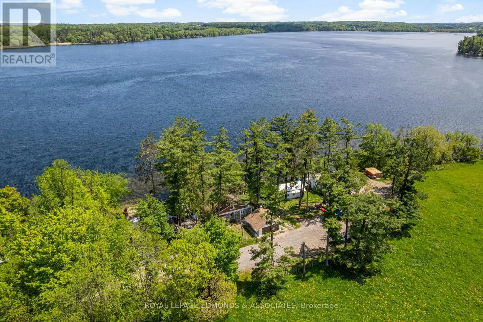 87 COBBLE STONE LANE