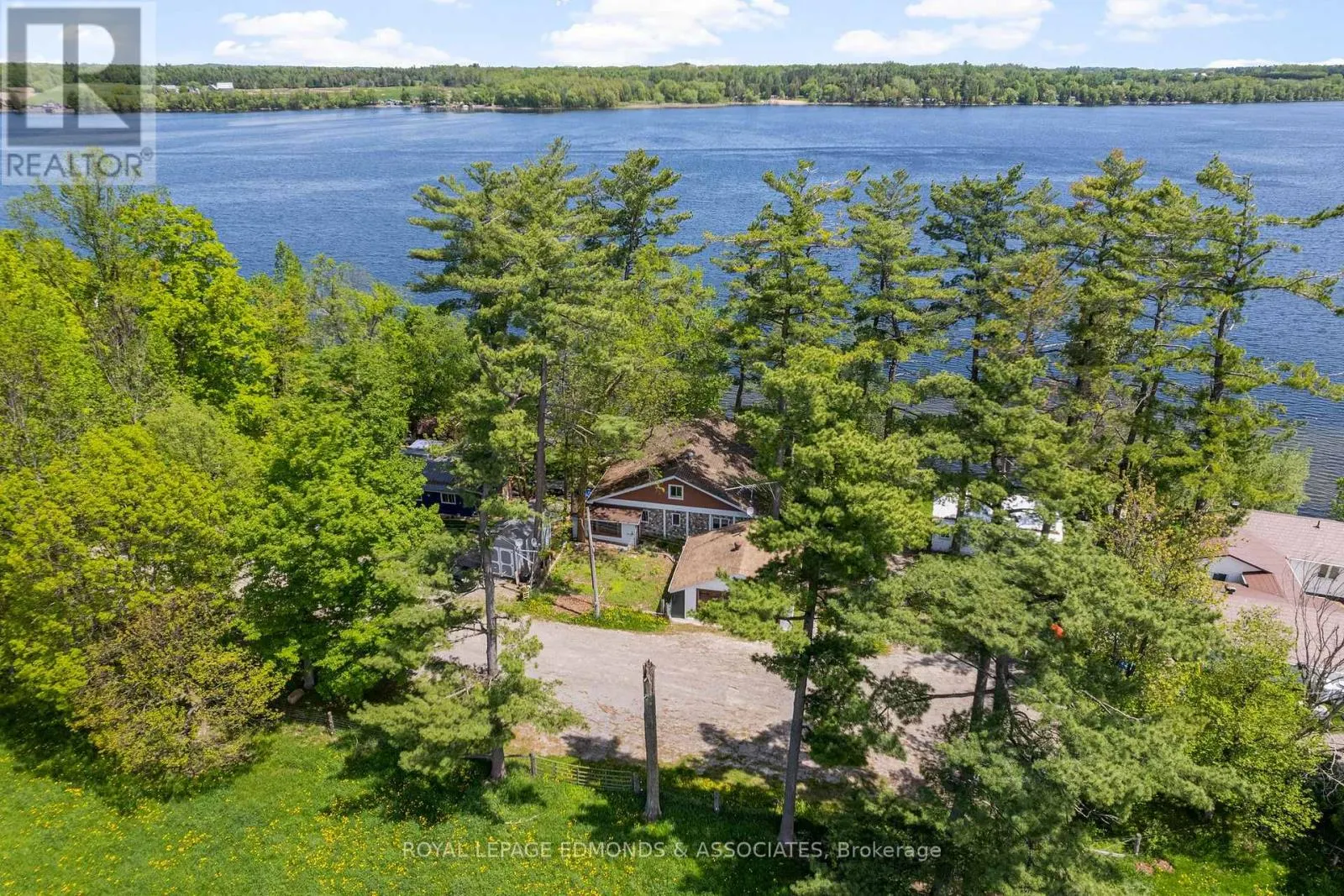 87 COBBLE STONE LANE
