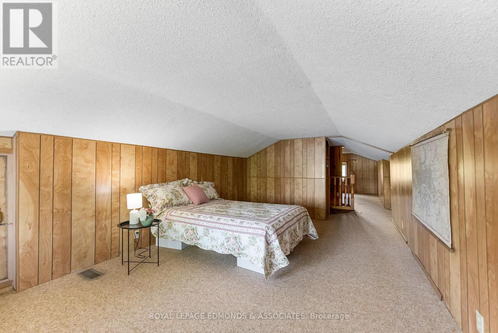 87 COBBLE STONE LANE