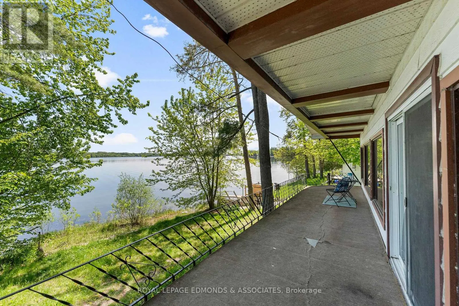 87 COBBLE STONE LANE