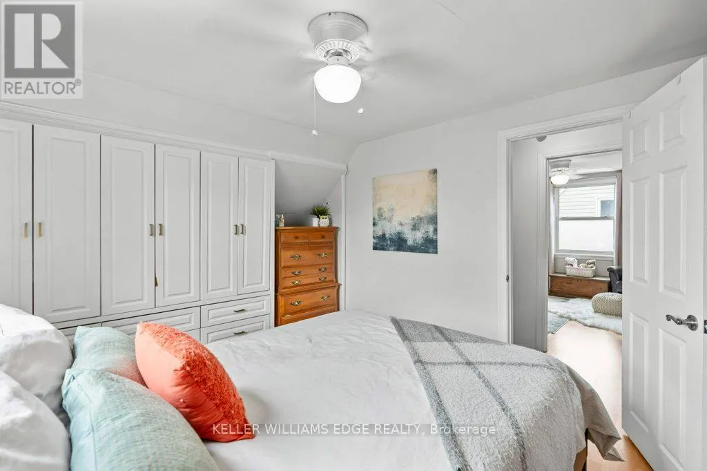 384 THAYER AVENUE