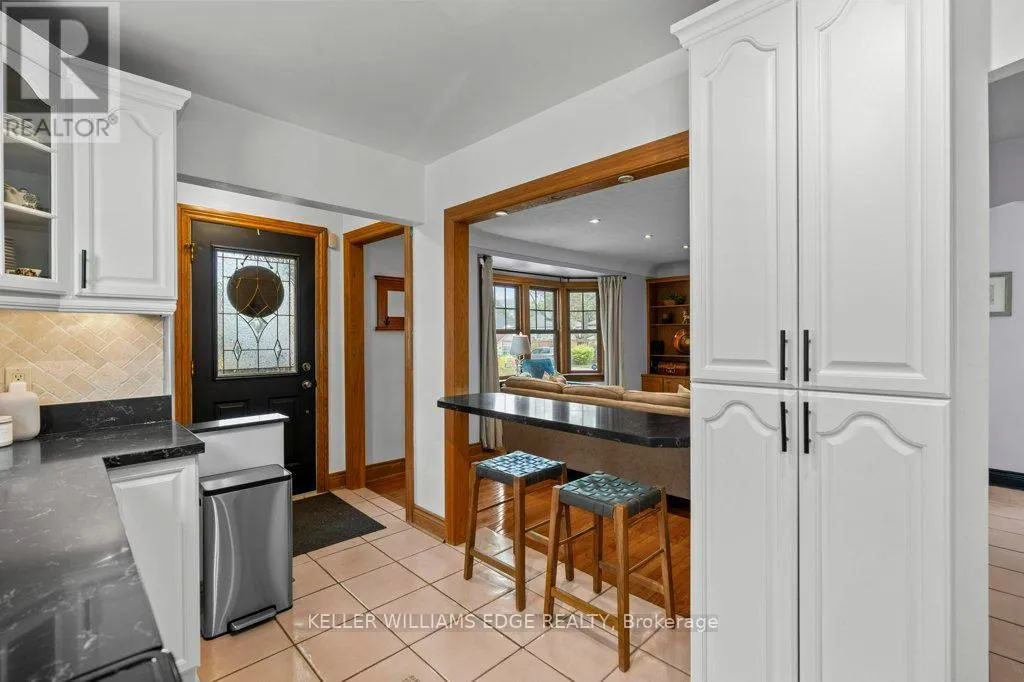 384 THAYER AVENUE