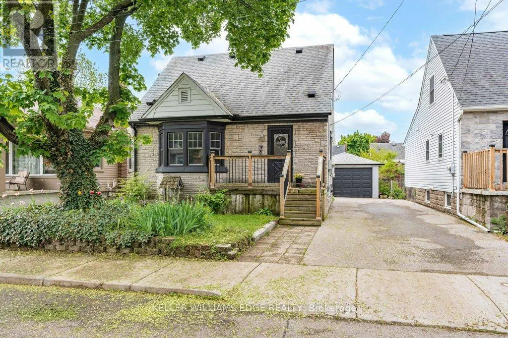 384 THAYER AVENUE