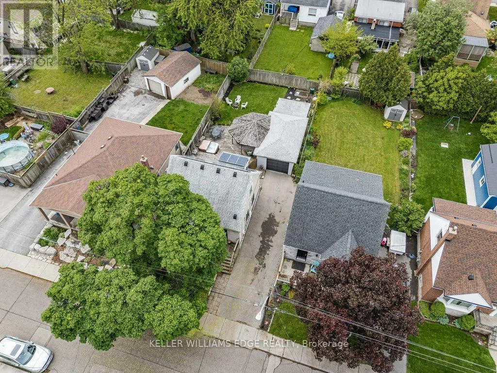 384 THAYER AVENUE