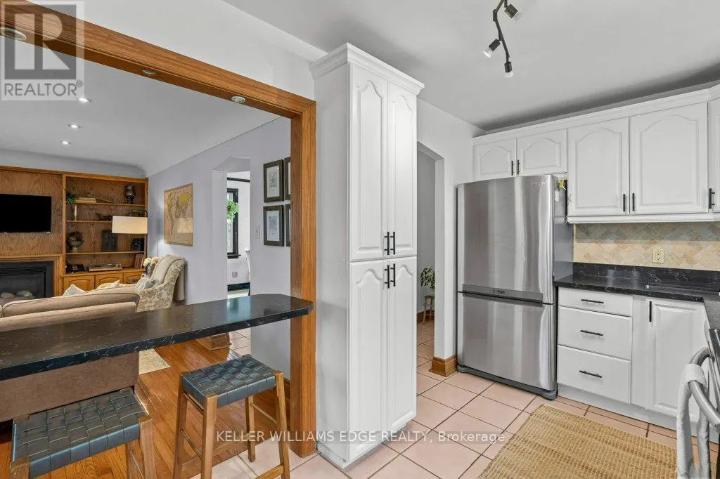 384 THAYER AVENUE