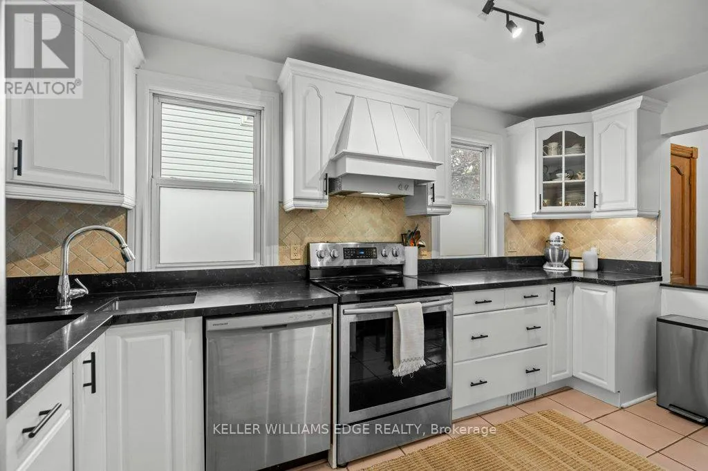 384 THAYER AVENUE