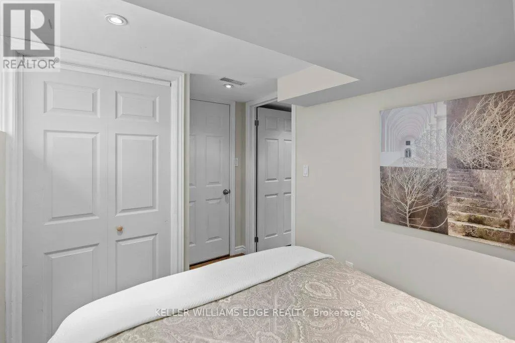 384 THAYER AVENUE