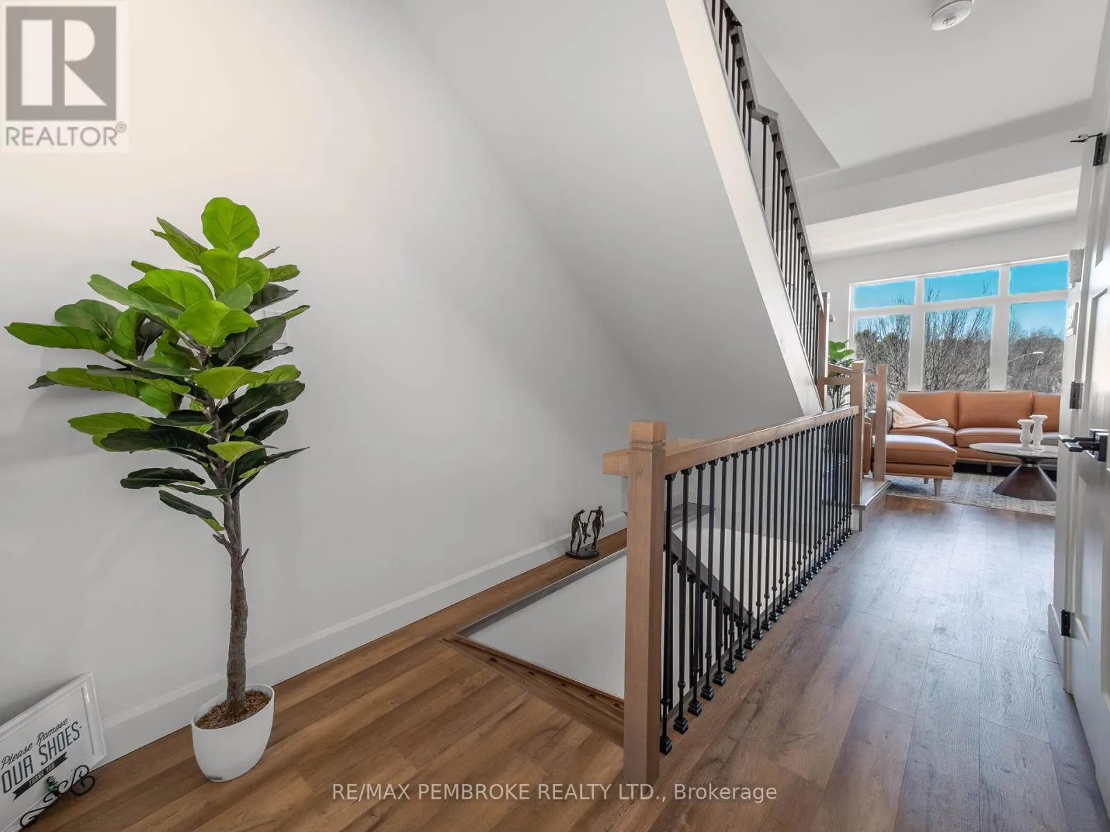 9 NORTHBROOK STREET