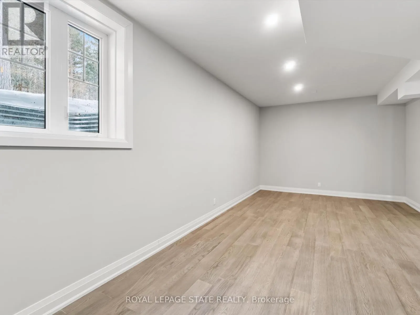 53 - 2054 PENINSULA ROAD
