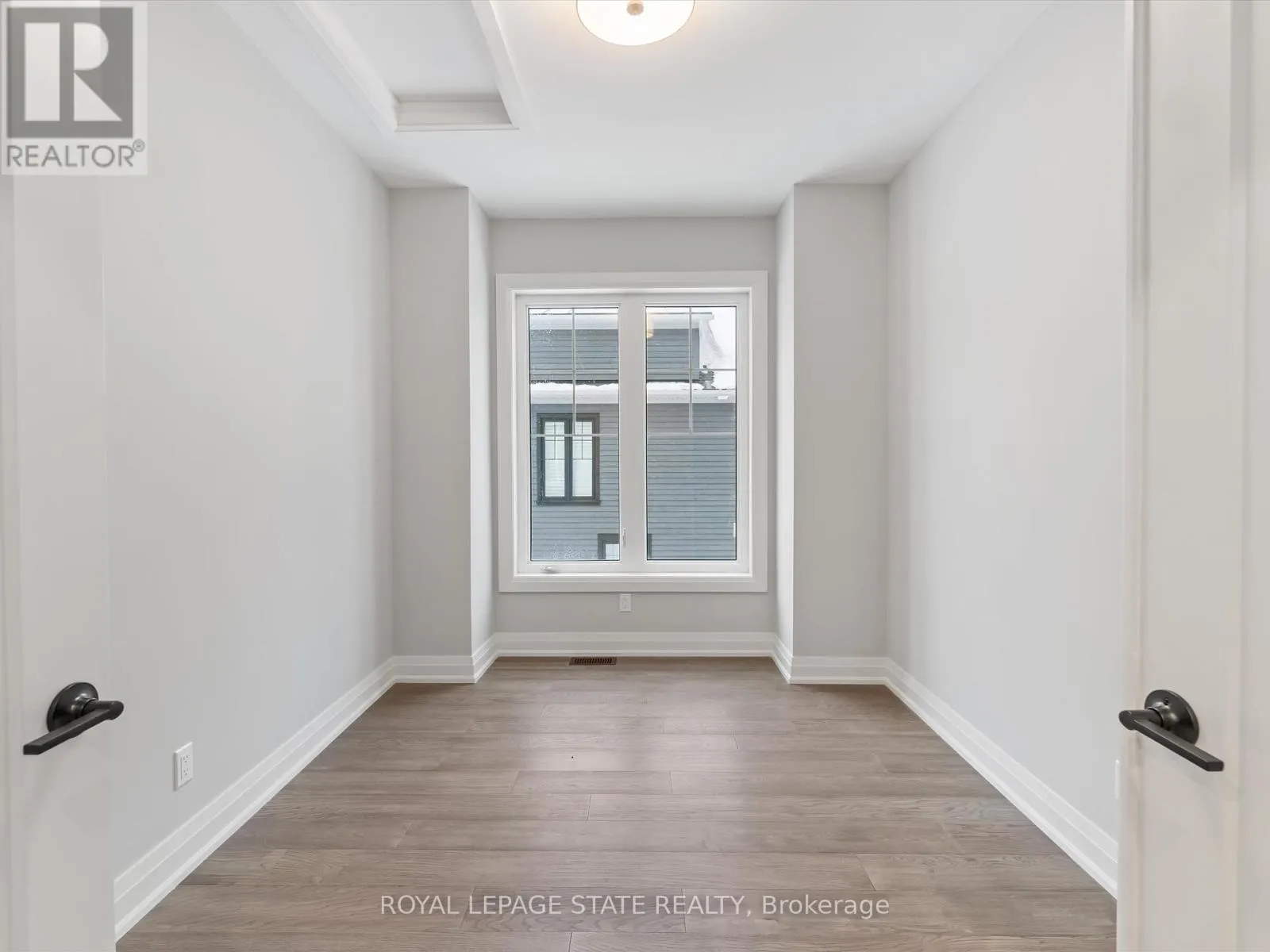 53 - 2054 PENINSULA ROAD