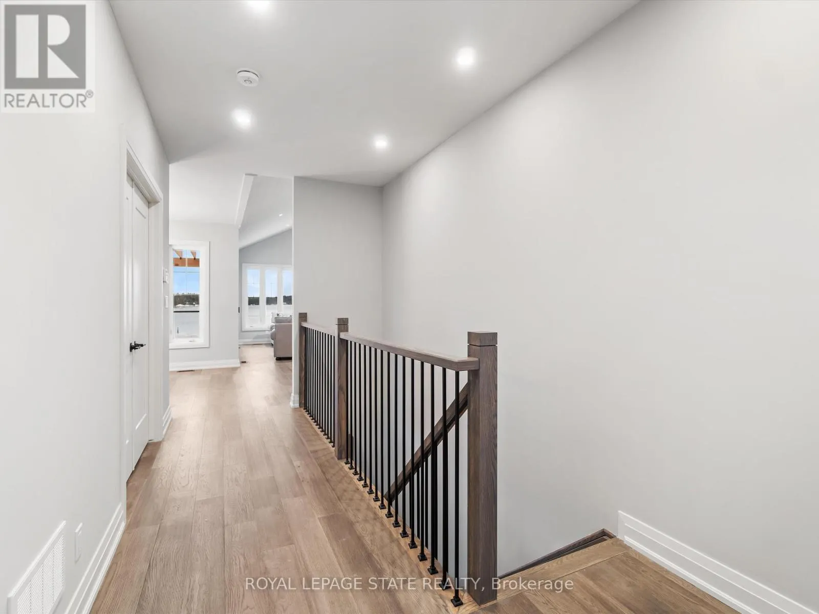 53 - 2054 PENINSULA ROAD