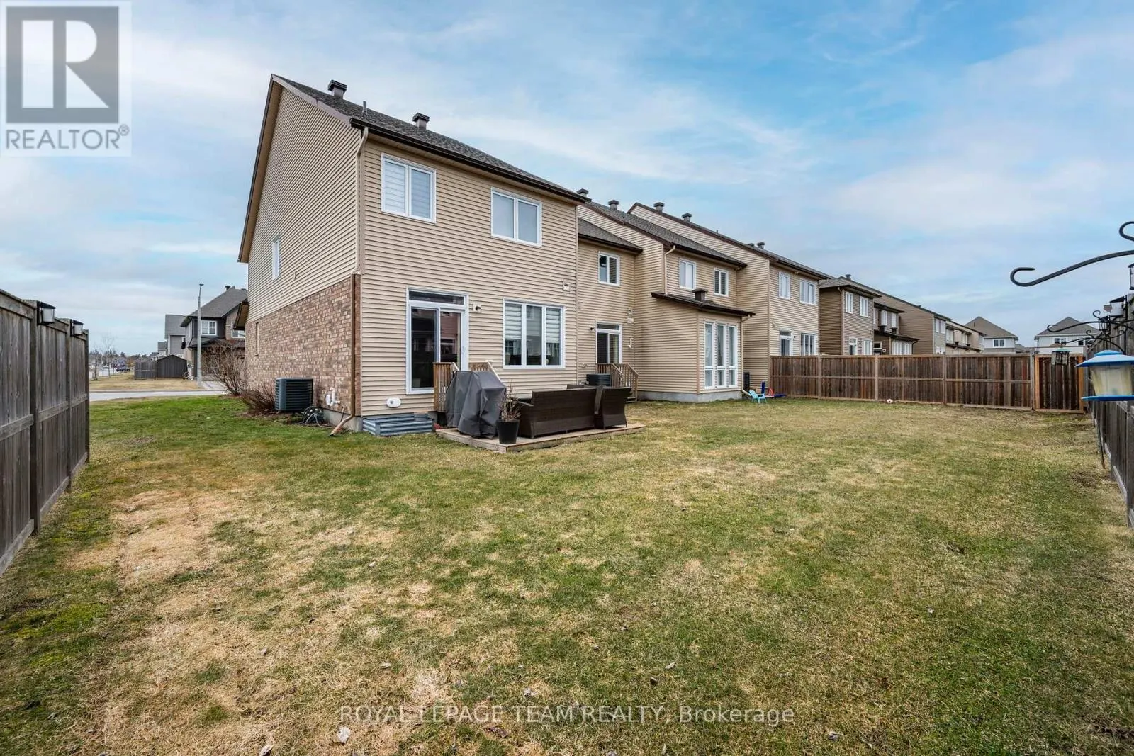 844 CEDAR CREEK DRIVE
