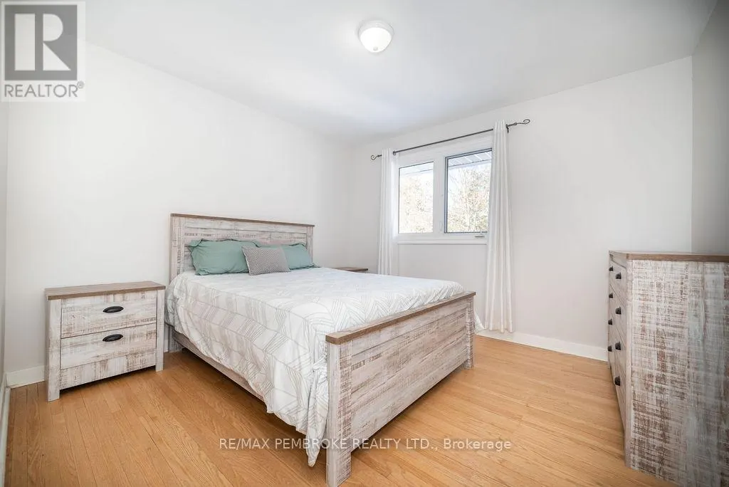 13 HIGHLAND CRESCENT