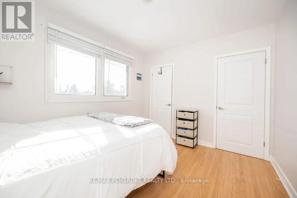 13 HIGHLAND CRESCENT