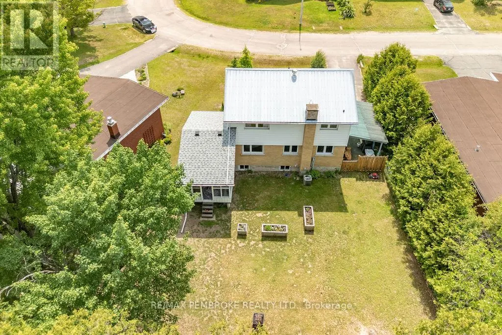 13 HIGHLAND CRESCENT