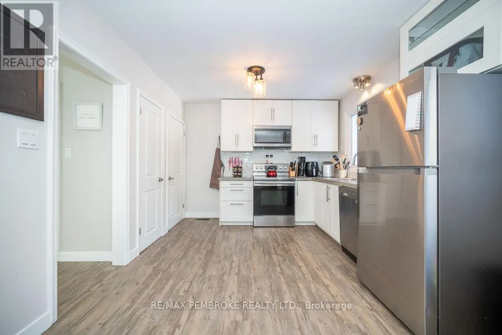 13 HIGHLAND CRESCENT