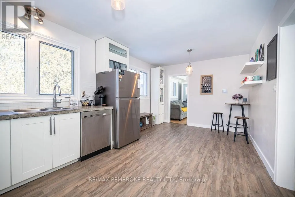 13 HIGHLAND CRESCENT