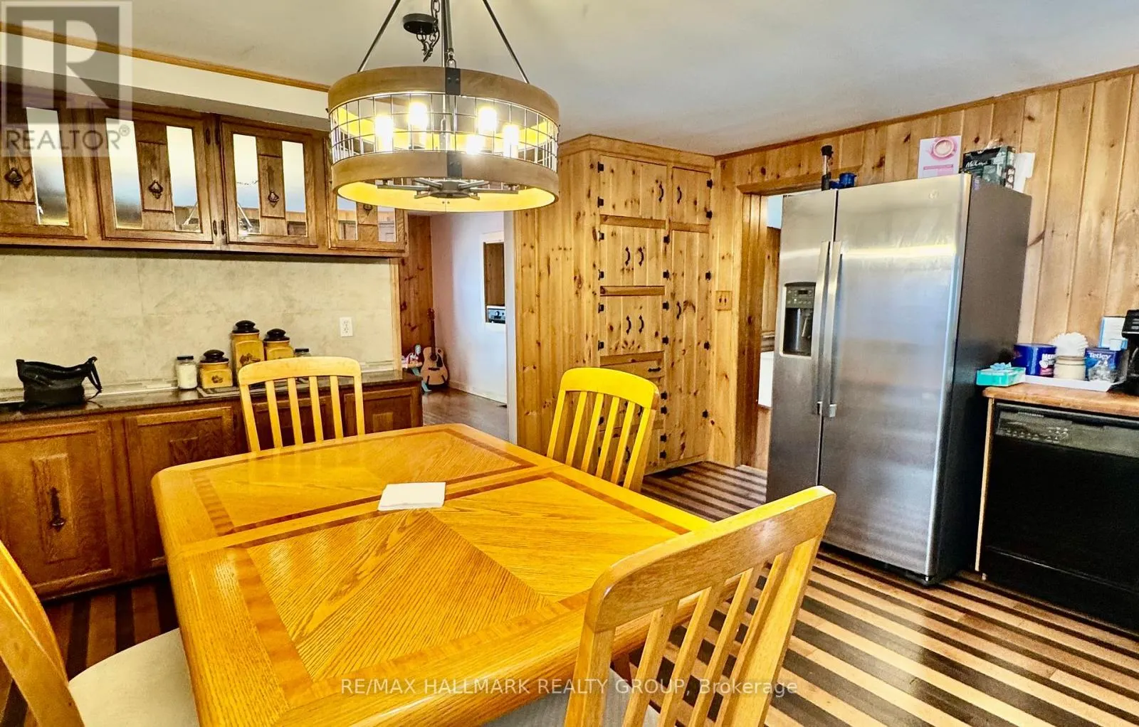 1039 LONG LAKE ROAD