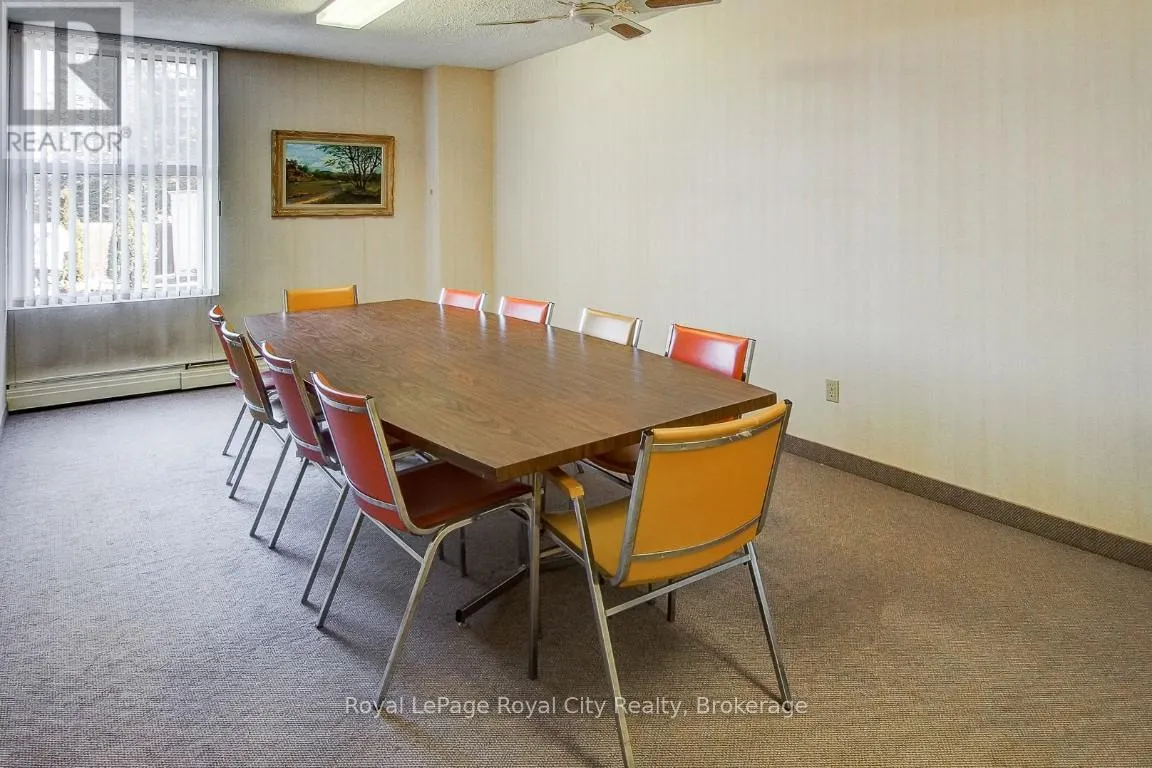 207 - 19 WOODLAWN ROAD E, #207