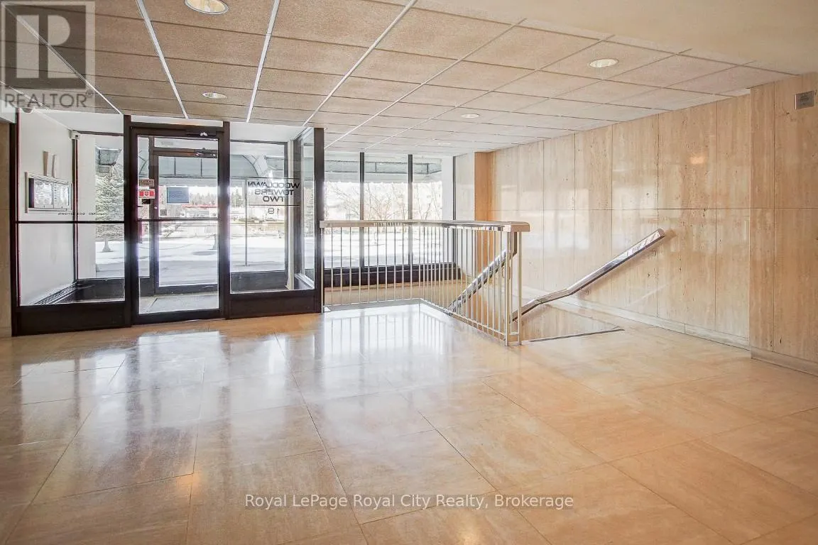 207 - 19 WOODLAWN ROAD E, #207